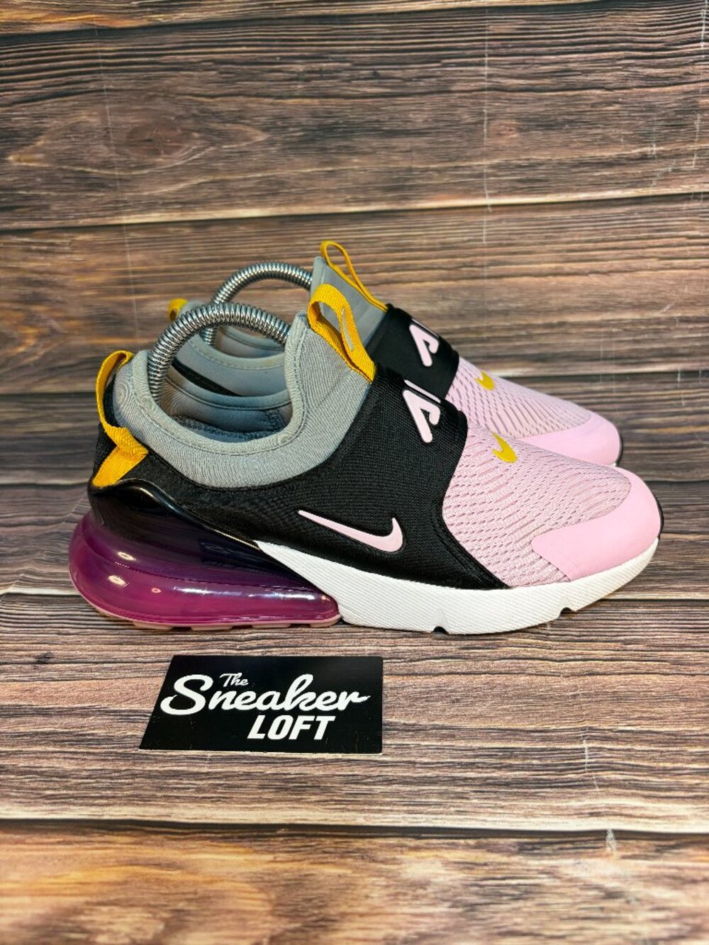 Nike Air Max 270 Extreme Women's Pink Athletic Shoes Size 8.5